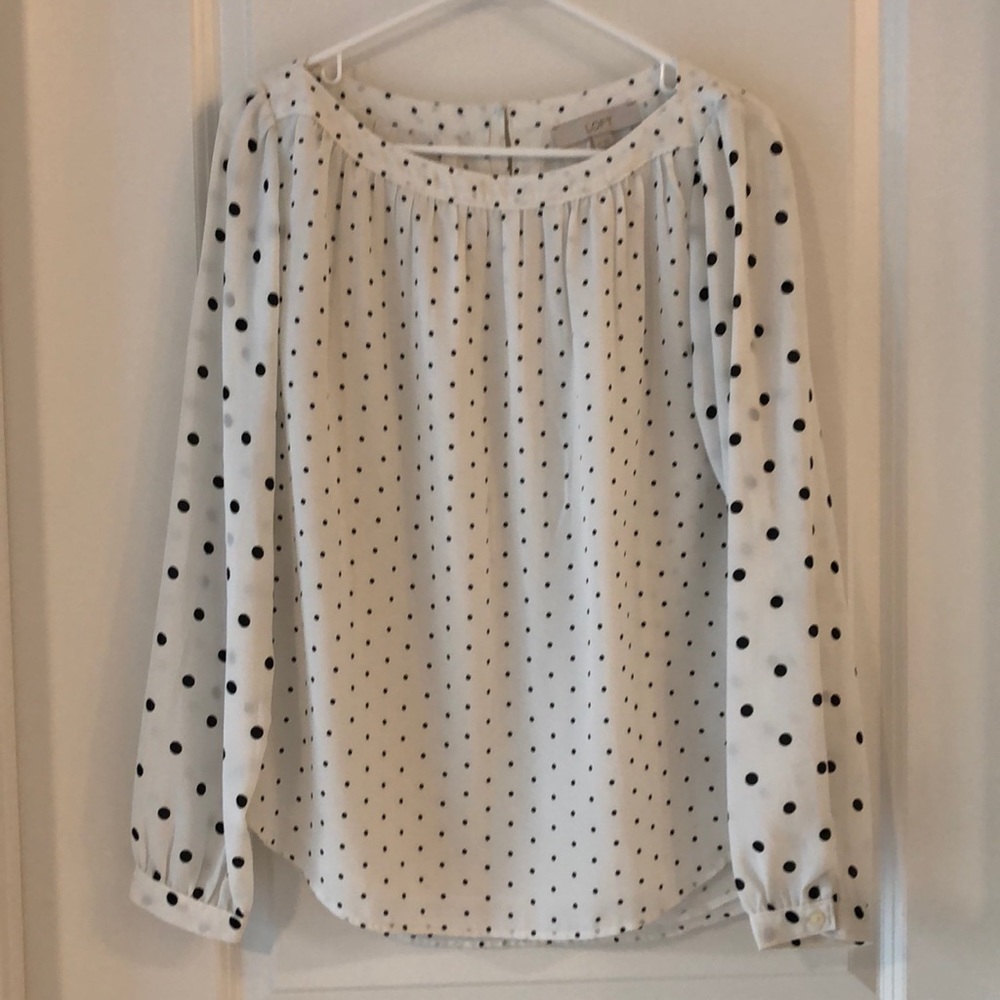 Boat neck Polk a dot blouse